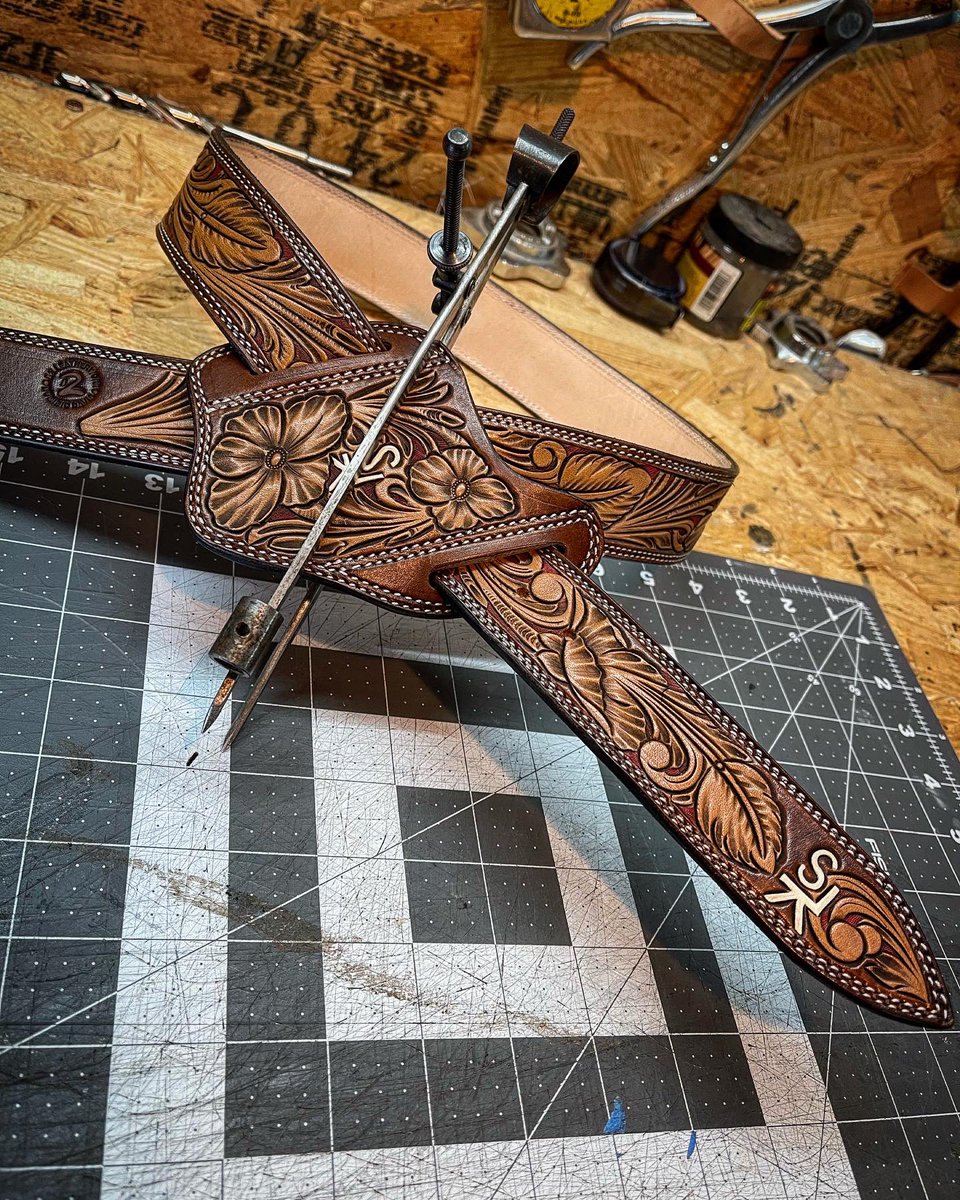 Dom2theD's tweet photo. Not sure how I feel about the double stitch what do y’all think https://t.co/Zzr05JW8tv