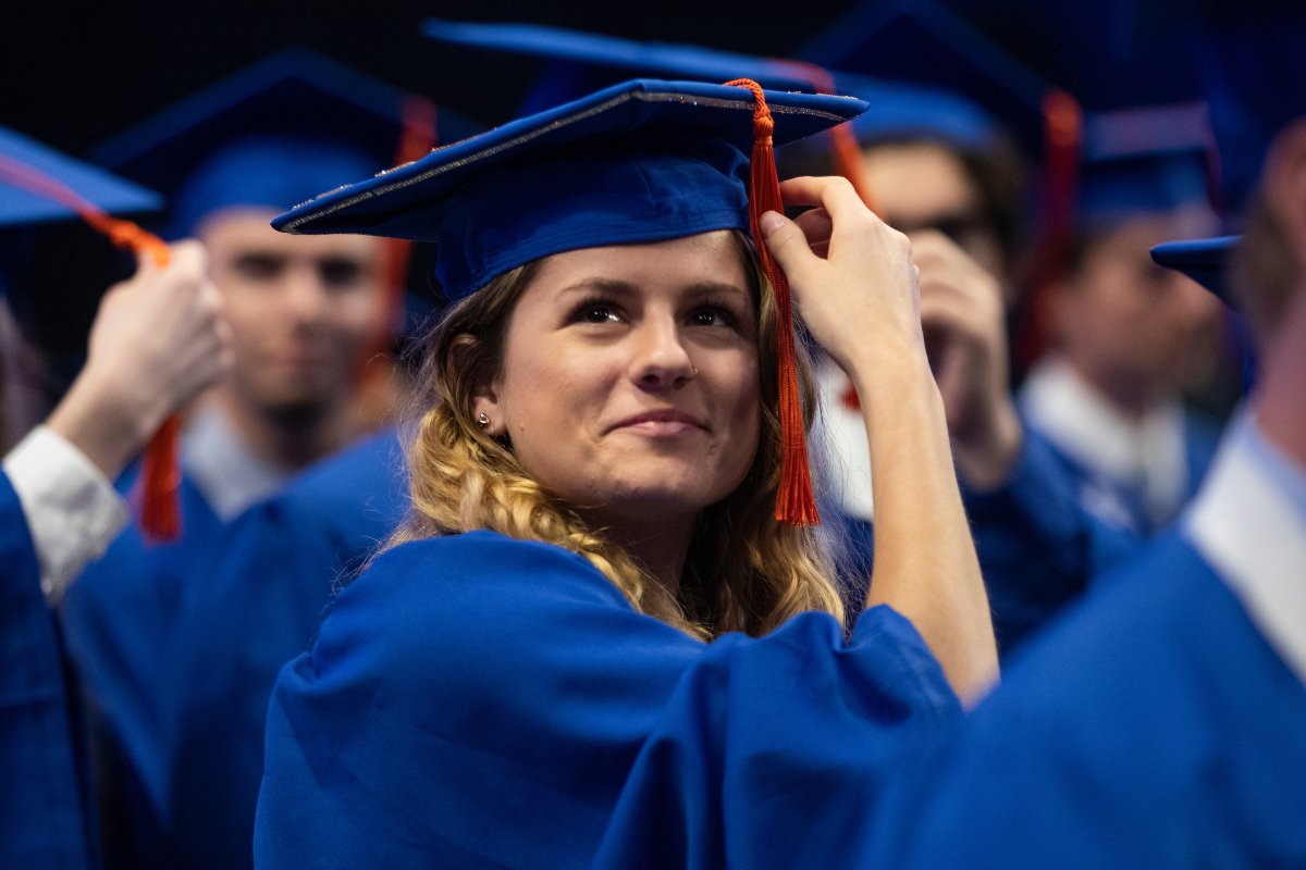 universityofky's tweet photo. Congratulations to our graduates from @ukyengineering, @UKCollegeofEd and @UKYMedicine! 🎓 #UKGrad https://t.co/lCC5SARdvm