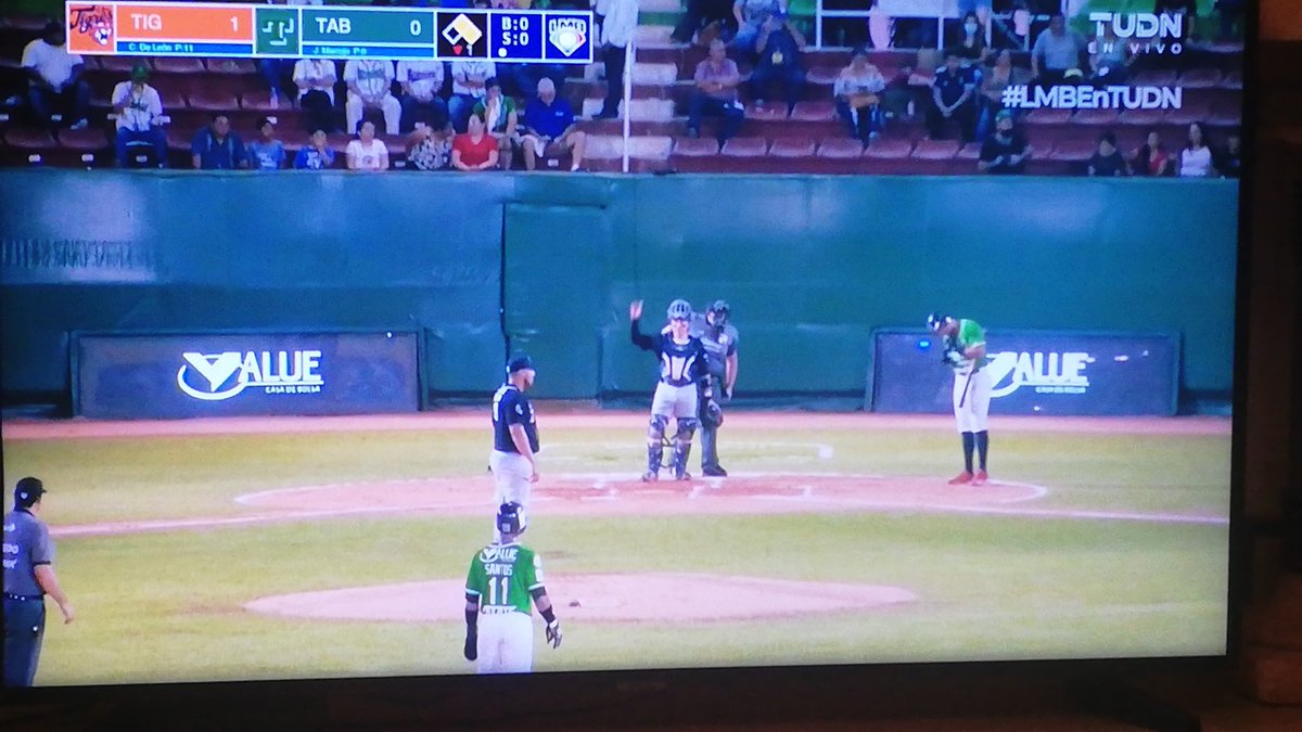 Daniel_DiazR's tweet photo. #LMBEnTDN 
Vamos @tigresqroficial ya deseamos que inicie en Cancún los esperamos arriba tigres⚾ https://t.co/7kL36pJV70