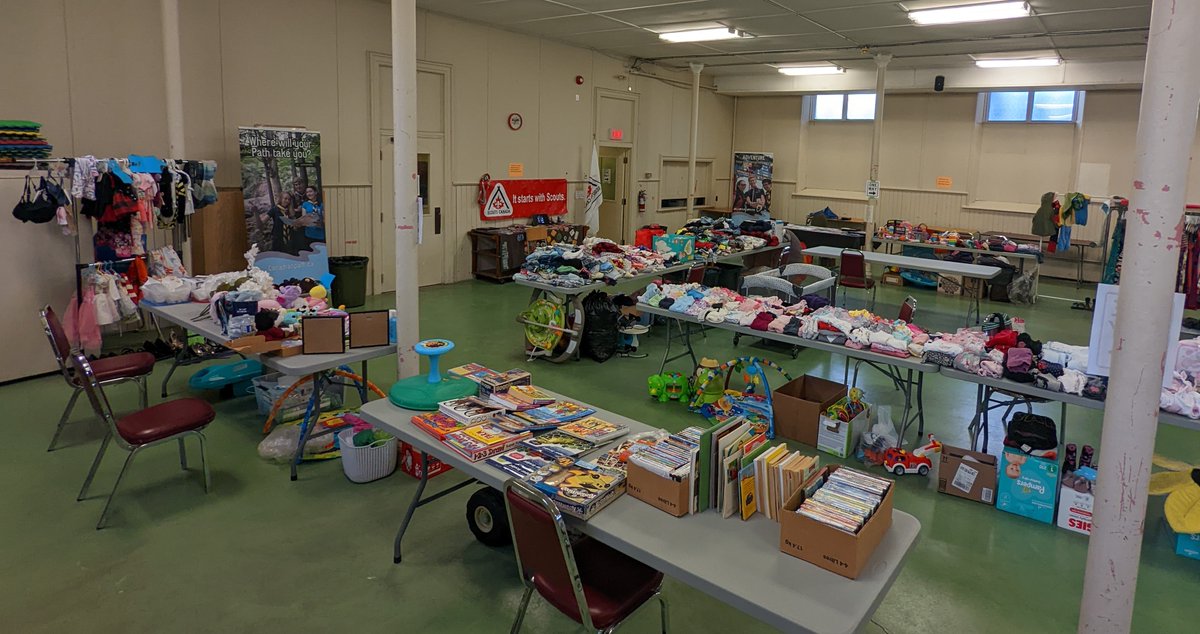 2ndSmithsFalls's tweet photo. Tables are set! We open at 8AM tomorrow/Saturday morning at Westminster Presbyterian Church in Smiths Falls!

Come shop for your youth and support our fundraising efforts for the @WSJ2023 !

#scoutsdostuff #mom2mom @scoutscanada https://t.co/qisWYpuCBd