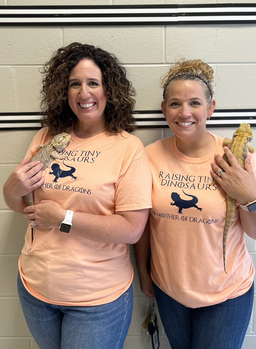 BethSundermeyer's tweet photo. Just two 3rd grade teachers and their tiny dinosaurs! ROAR!! #motherofabeardie #classpetsrule @CMCSIWarriors https://t.co/y9a7eDWukK