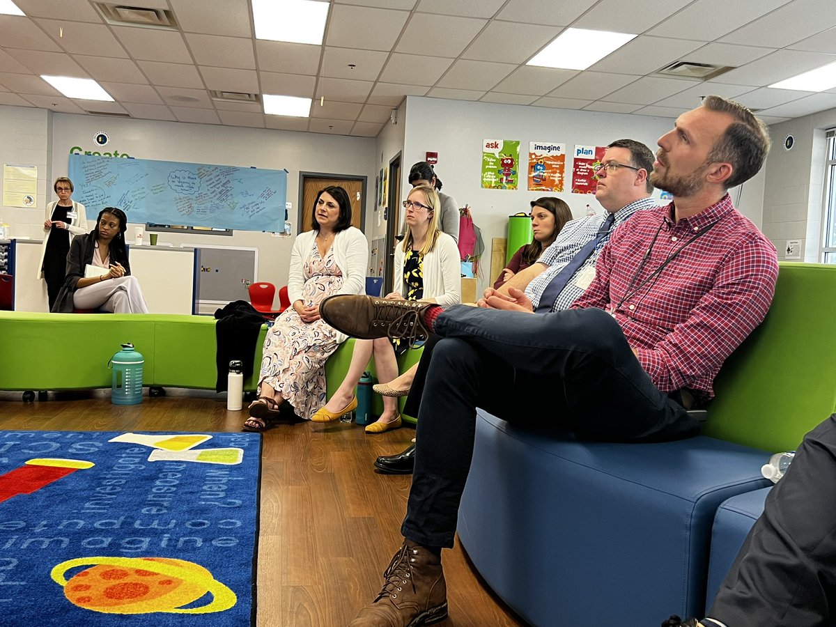 DocAssisi's tweet image. I love reimagining (middle) school &amp;amp; am smitten with the passionate educator in @hamcoschools. What a great group of passionate folks. Thank you @GrantLearns for bringing us here. Thanks @shellikai &amp;amp; @ThrivePS for another memorable trip! Let’s innovate #middleschool