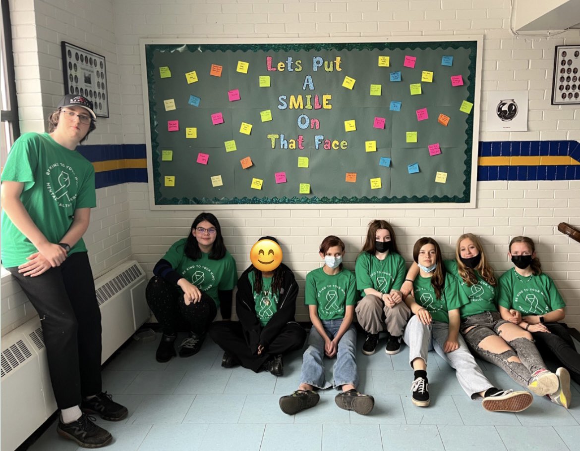 Mrs_Delfino_70's tweet photo. So proud of Grandview’s Wellness Club members who led our school through the #MentalHealthAwarenessWeek lessons, activities, and announcements. It was an amazing week full of fun and collaboration! @GrandviewGrizz @GEDSB #GEBeWell #MentalHealthMatters https://t.co/Pp7I3YfFXc