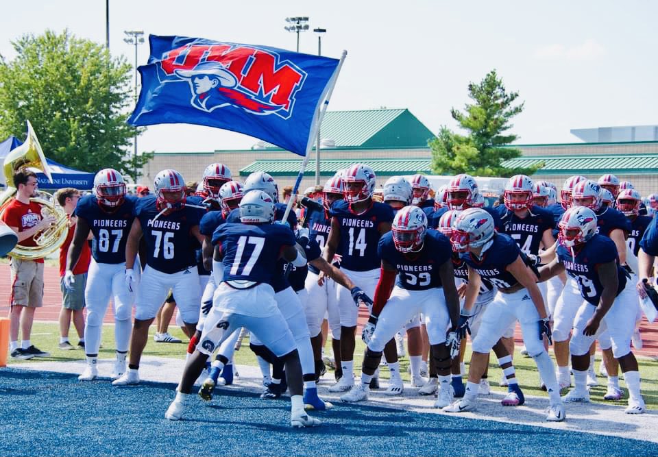 CoachHansen_'s tweet photo. Excited to be at the @Varsitycombine1 tomorrow! Looking for future @MNUFootball_ players.  Who’s Going? https://t.co/EfUmutNyBl