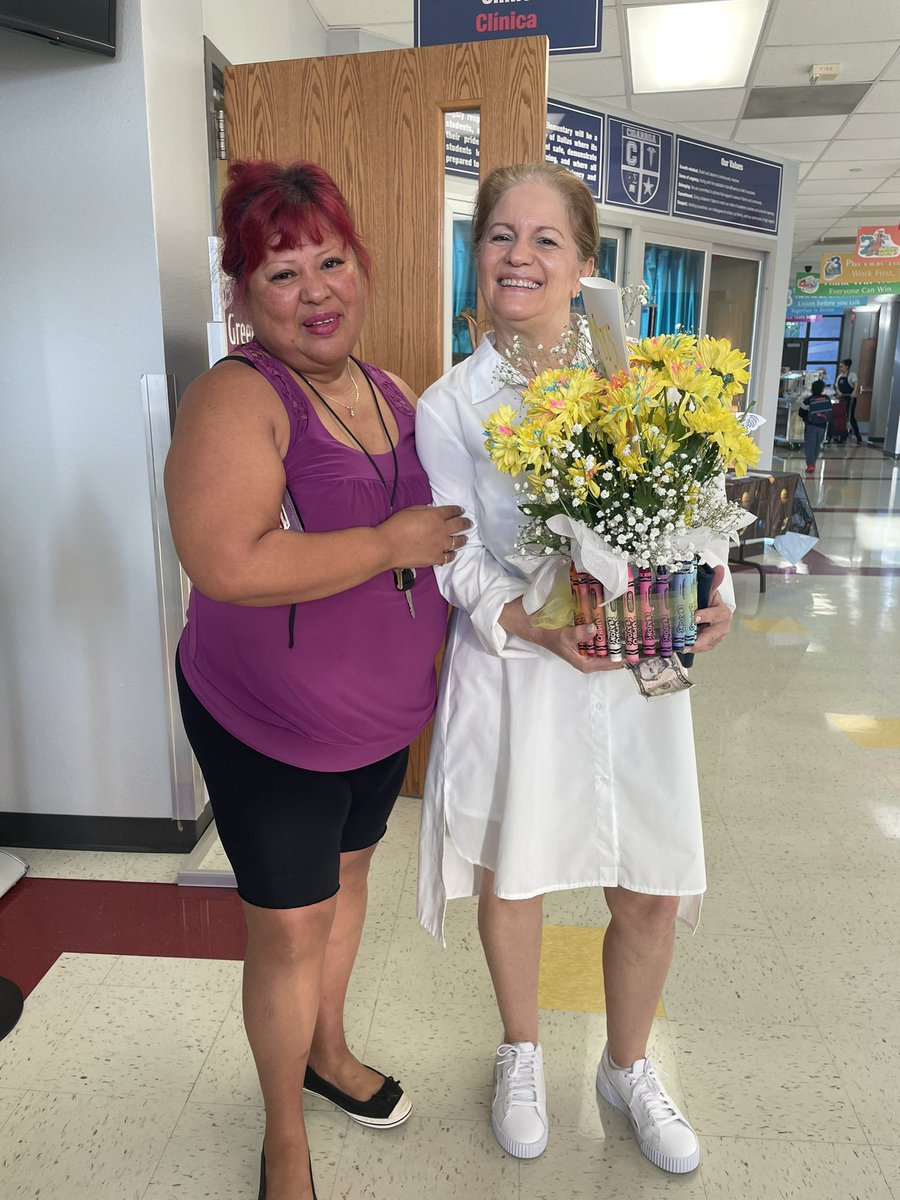 cigarroacowboys's tweet photo. It’s been an amazing week celebrating all of our fabulous teachers.#cigarroacowboys #TeacherAppreciationWeek @dallasschools @ClaritaRivera18 @DavidVillegas_ https://t.co/Jc1gyKKcsg