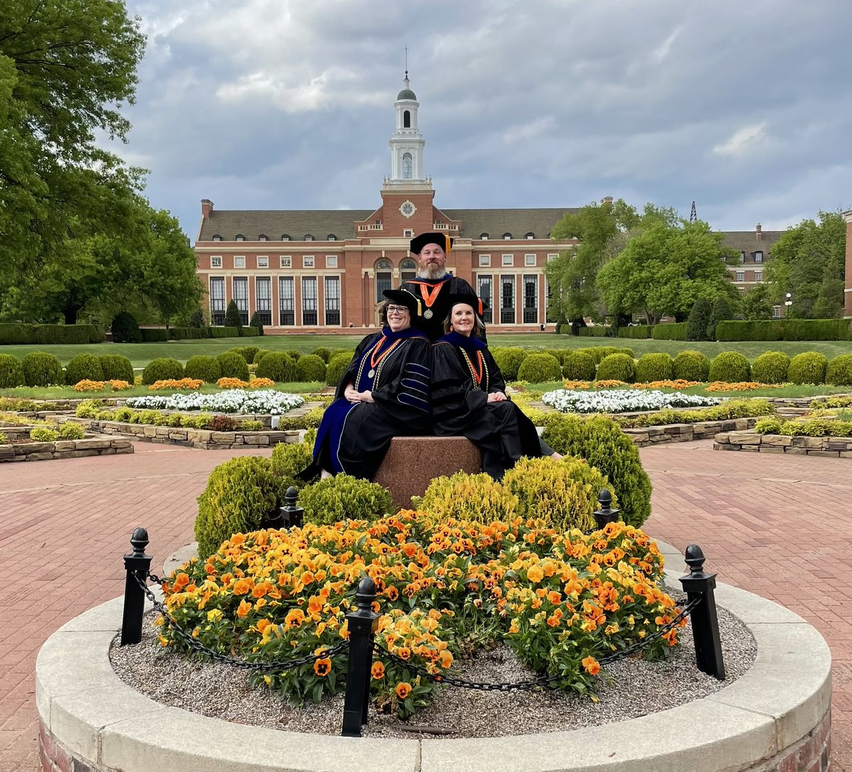 #okstate22 Congrats to three new doctors who supported each other to the finish line! Congrats ⁦<a href="/ShelleyMYoung/">Dr. Shelley Martin-Young</a>⁩ ⁦@lynnschroeder17⁩ @bhthompson507! <a href="/okstate_ehs/">OSU College of Education and Human Sciences</a>