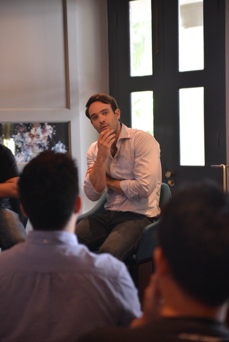 _mattzip's tweet photo. Charlie Cox at #ClubNetflix Singapore(2016) https://t.co/72kBRfvtzx