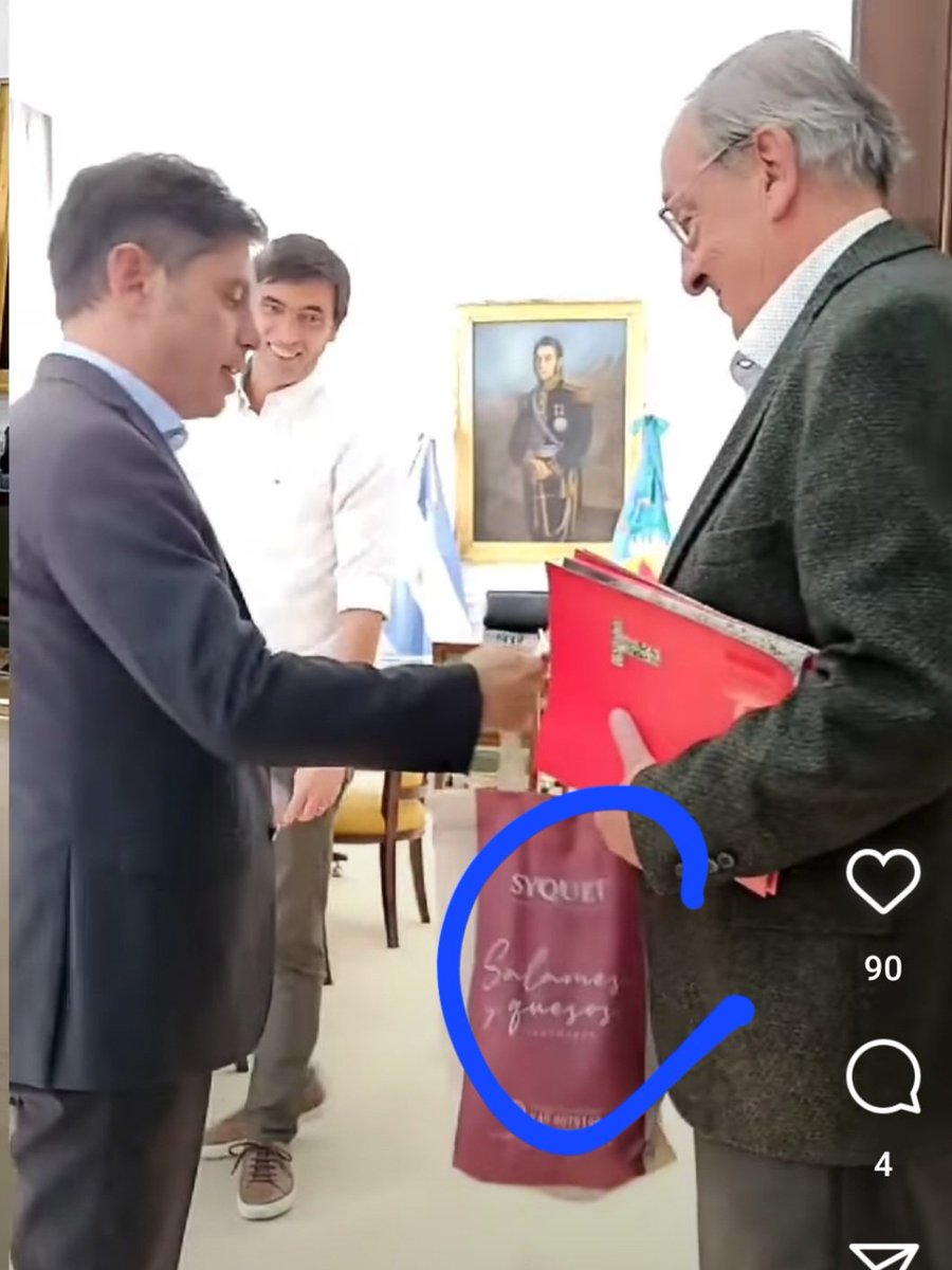 candiarena's tweet photo. ¿La "grieta" tandilense? @Lasdinaschacina @CagnoliTandil 🤣🤣🤣 https://t.co/NO8cbDMwqN