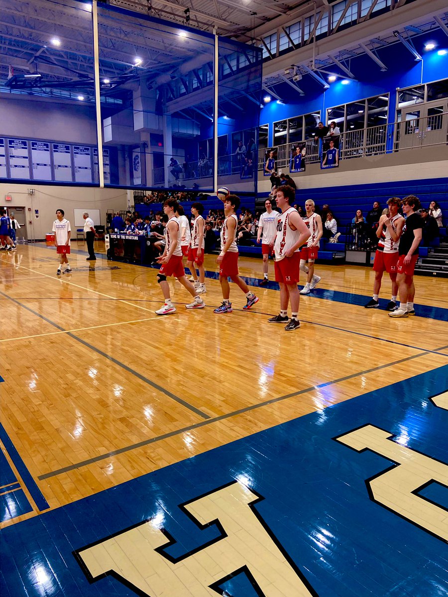 RedHawkVB's tweet photo. Sophomores kick off tournament with wins over Lockport and Benet, back at it tomorrow morning! #ProgramSaturdayz⚡️🏐⚡️ https://t.co/JqTX4WwTrx