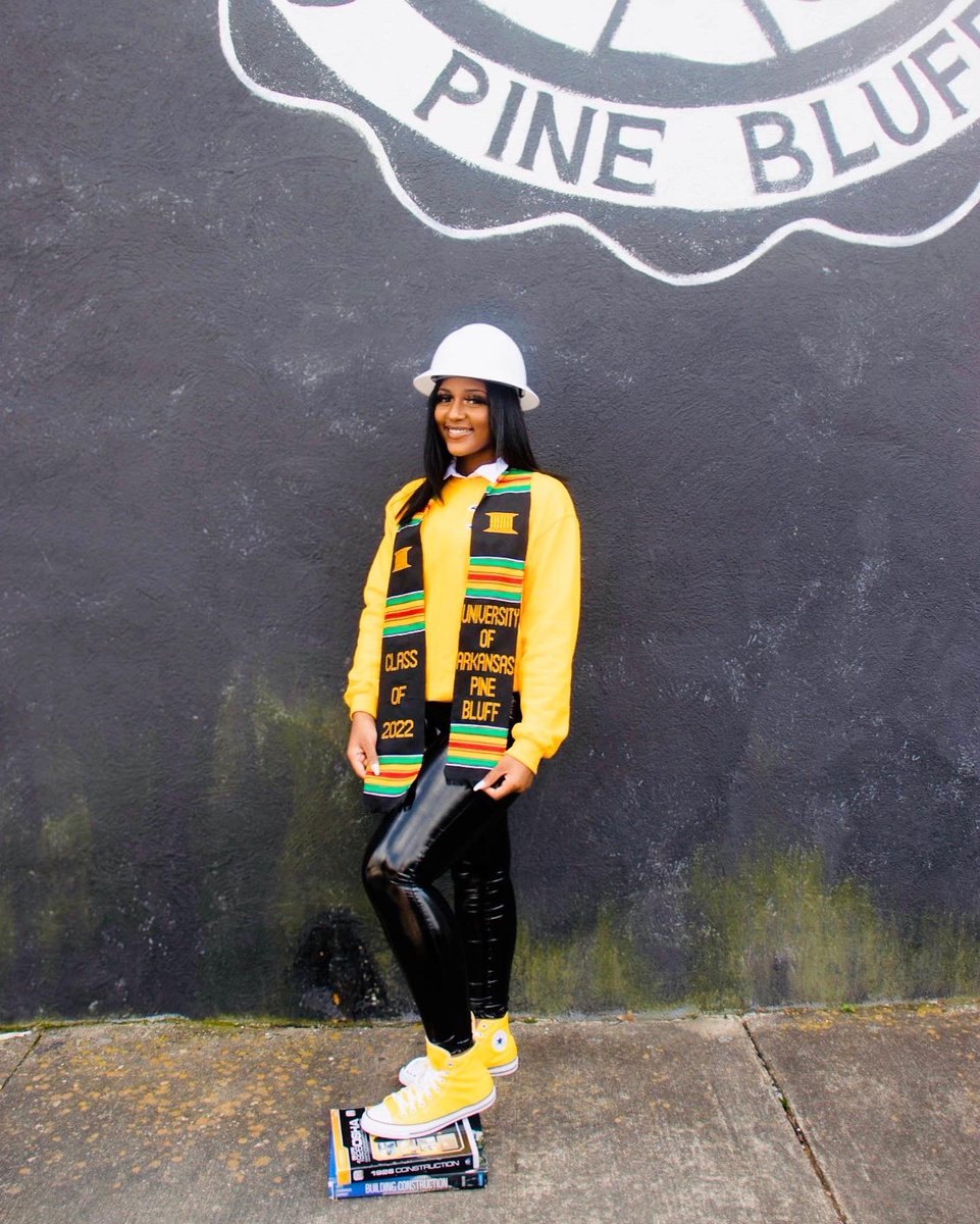worldsxfinest's tweet photo. Tomorrow I will be graduating from THEE University of Arkansas at Pine Bluff with my Bachelors of Science in Industrial Technology Management and Applied Engineering 🥹💛🎓 It’s been a long road but worth every minute &amp; I cannot wait to see what the future holds💋 https://t.co/LBeVB2jSMa