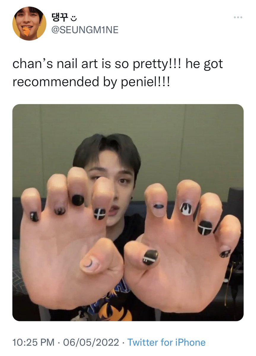 subjaelly's tweet photo. so peniel recommended chan to go to unistella to get his nails done??? peniel is so cute i’m crying 😭

and chan’s nails are legit so pretty ngl https://t.co/KZkjiEXO45