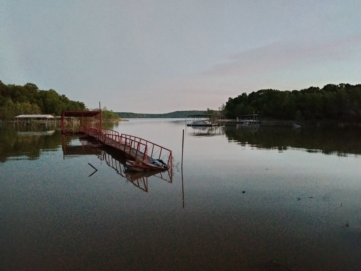 ElizabethTrou14's tweet photo. #lakeeufala #happymothersdayweekend looks like the storms filled the lake above and beyond... https://t.co/gLoj0Rbv02