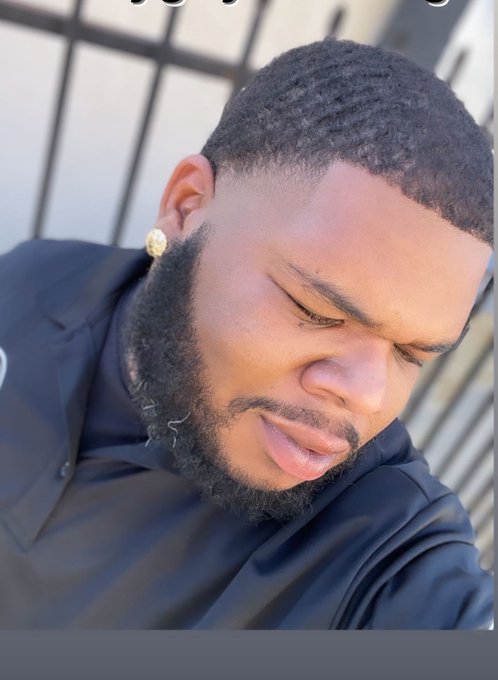 Fridays 💈 https://t.co/SAUA2t3pLn