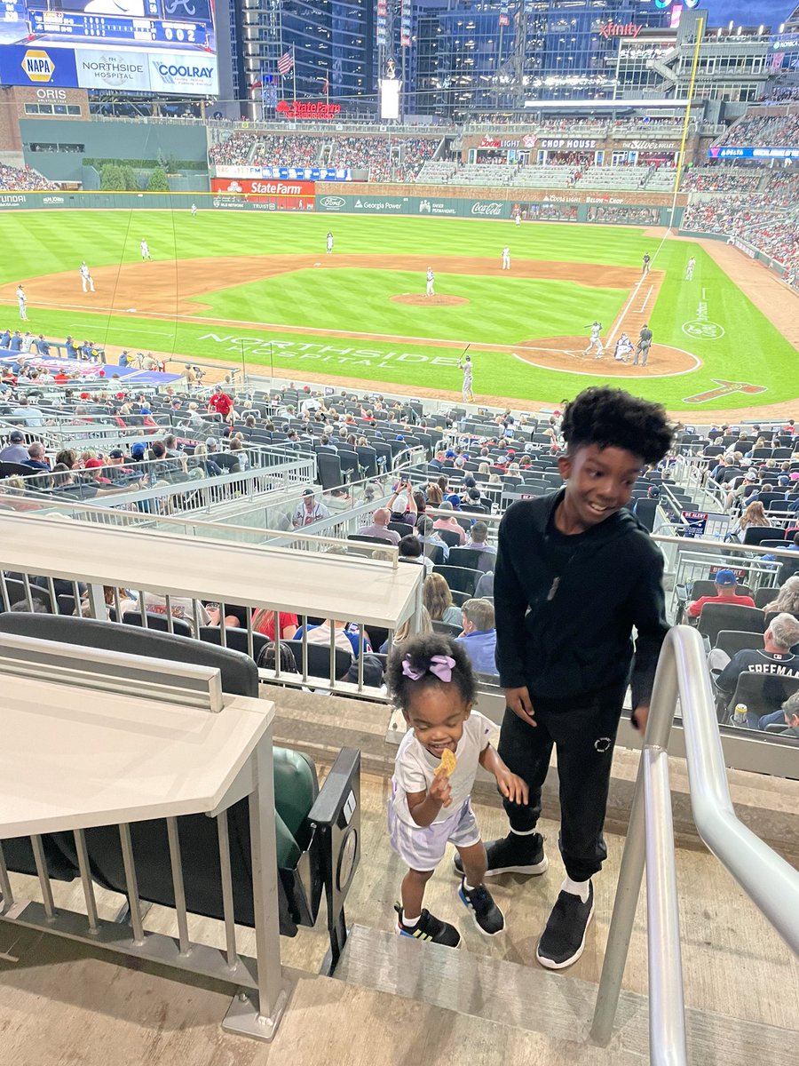 _dawnmontgomery's tweet photo. It’s work and play tonight at the @Braves vs @Brewers game #HankAaronWeek #ForTheA #MothersDay2022 https://t.co/zZFX9pb6Rv