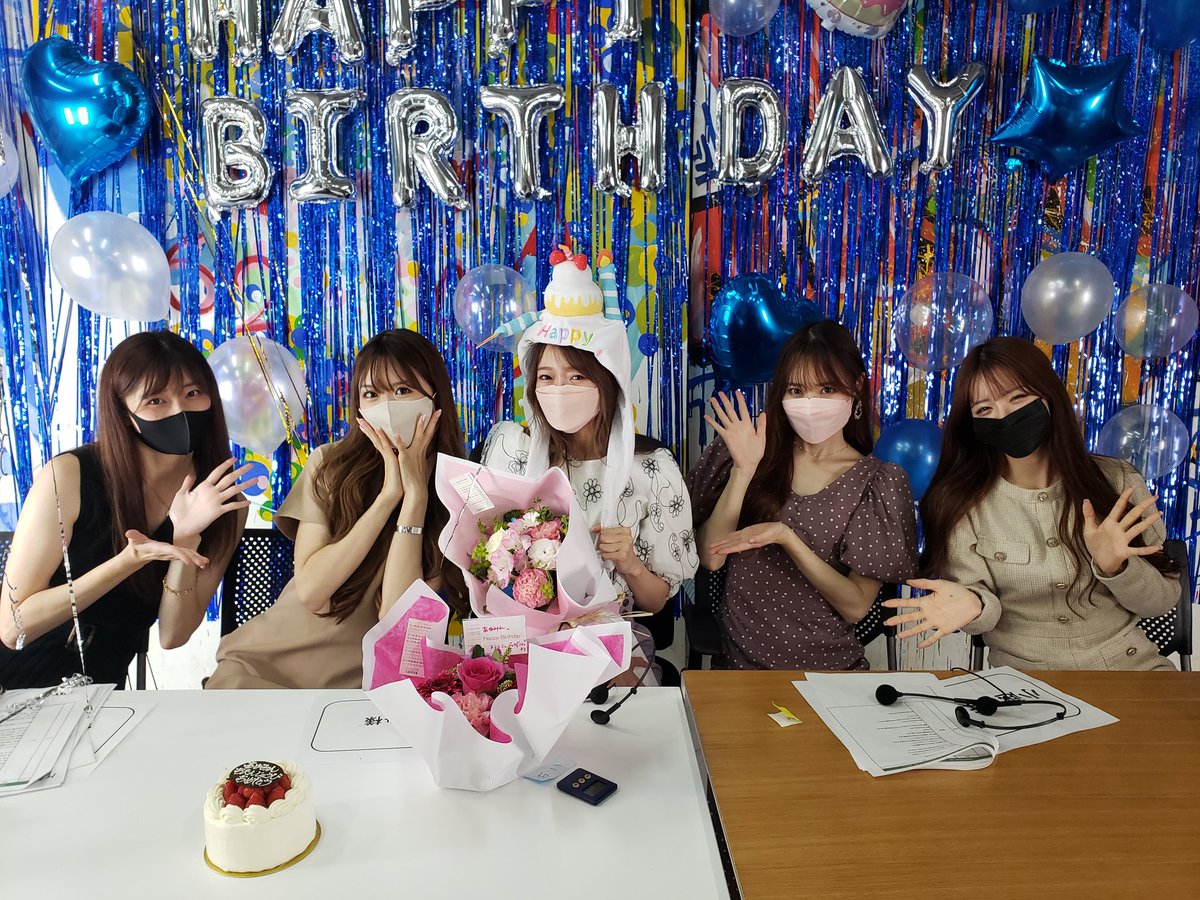 DRIVE41128595's tweet photo. ☆御礼☆
おはようございます🎵

5/6(金)
公開収録&amp;オンライン
ご観覧、ご視聴
くださいましたお客様

ありがとう御座いました✨

原あゆみさん
お誕生日おめでとうございます🎵

次回
5/20(金)
※予約開始
5/8(日)
22:00～

よろしくお願いいたします🙇 https://t.co/goJb2wznG2