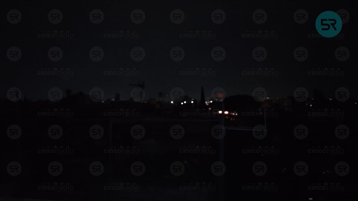 laredcincoradio's tweet photo. ⚠️ || #LaRedCincoRadio reporta apagón en el centro histórico de #Puebla, colonia Santa María y zona de China Poblana. #LaRedCincoRadio #Puebla https://t.co/ZuxRMXwnyo