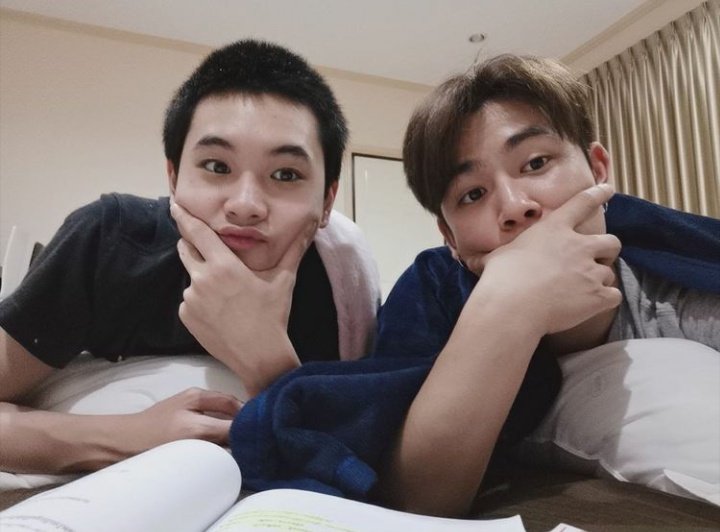 PerPoyarchives's tweet photo. Two years of smiles. Two years of happiness. Two years of love. Two years of memories. Two years of a family 💟💕

#2YearsLoveMyPePo #แล้วแต่เปอร์ 
#ปอยปี้เอ๋อแท้ไม่ปรุงแต่ง #MyPePo https://t.co/NQ7QSouhav