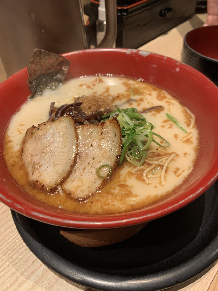 naoki0806_07's tweet photo. 夜中に食べてしまった………
ちょー美味しかった🤩 https://t.co/I0dNJU0pR6