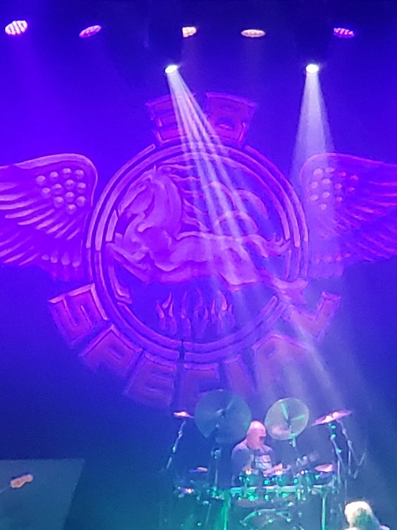 CoachRhoney's tweet photo. 38 Special in tha House!!!!!! https://t.co/YwxmqHWRkN