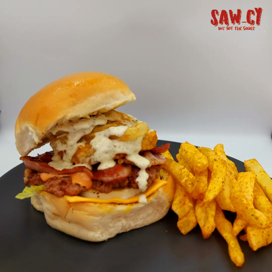 munchieapp's tweet photo. "I don’t know if you call a burger ‘recession food.’ It’s comfort food.” – Michael Mina
Take a break from your busy life and order a bite of comfort😋🥤🍟🍔
https://t.co/ljTcHm107R 😋@saw_cy https://t.co/UmciuQ7OYv