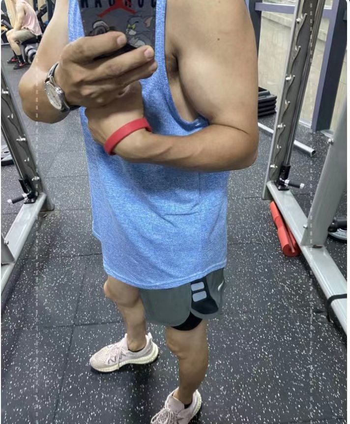 liuliangsk's tweet photo. Those years I had eight abs, these years I only have one belly😁 https://t.co/dYwToUnC6M
