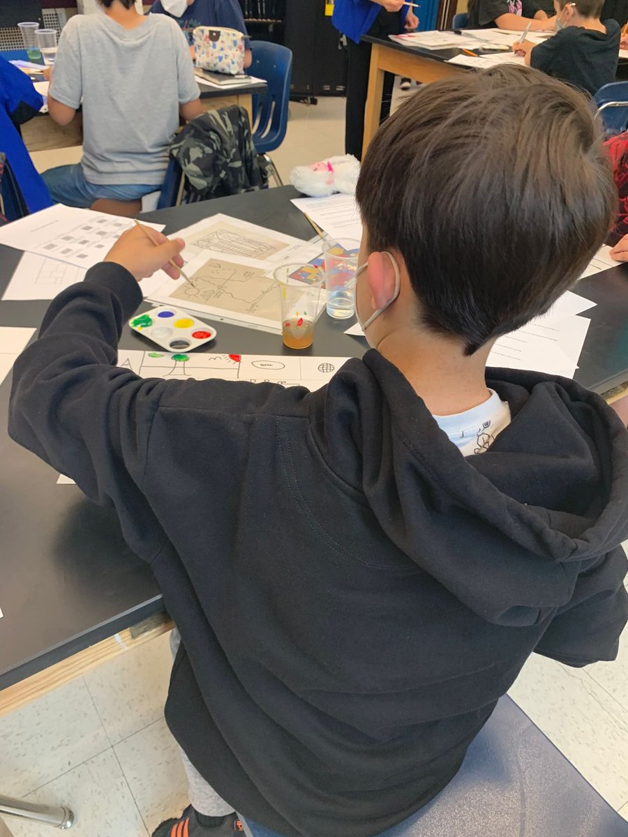 UruguayUS's tweet photo. .@UruguayinUSA visited today Oyster-Adams Bilingual #School for a workshop inspired by the #art of #JoaquínTorresGarcía!
#EmbassyAdoptionProgram
#DCPublicSchools
#WashingtonPerformingArts https://t.co/JXNMM8rxzS