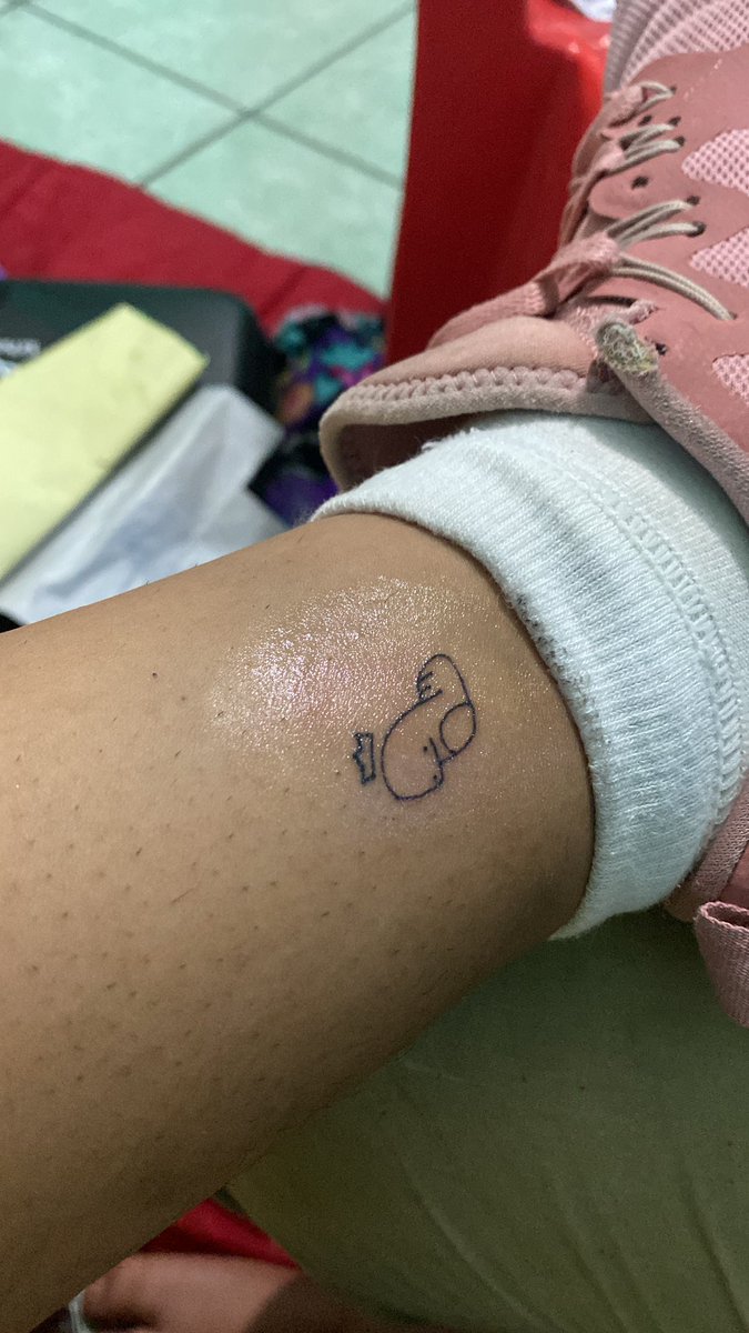 FelixMibida's tweet photo. ME PASÓ POR AKI SOLO PARA ENSEÑARLES MI TATUAJE ❤️ https://t.co/Xj3IqxQxgj