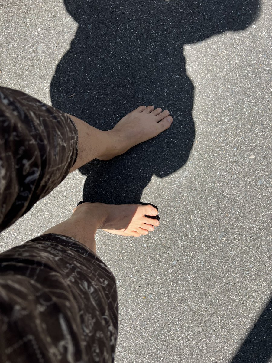 SukiAshi's tweet photo. 野外🦶🦶 https://t.co/IqjCuB3Vrx