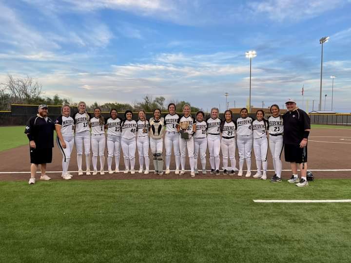 Congratulations to our softball Maidens! AREA  CHAMPS over McCamey 17-7! <a href="/BigCountrySport/">Evan Ren</a> <a href="/sportsfreaknut/">Brandon McAuliffe</a> <a href="/EpicNemec/">Evan Nemec</a>