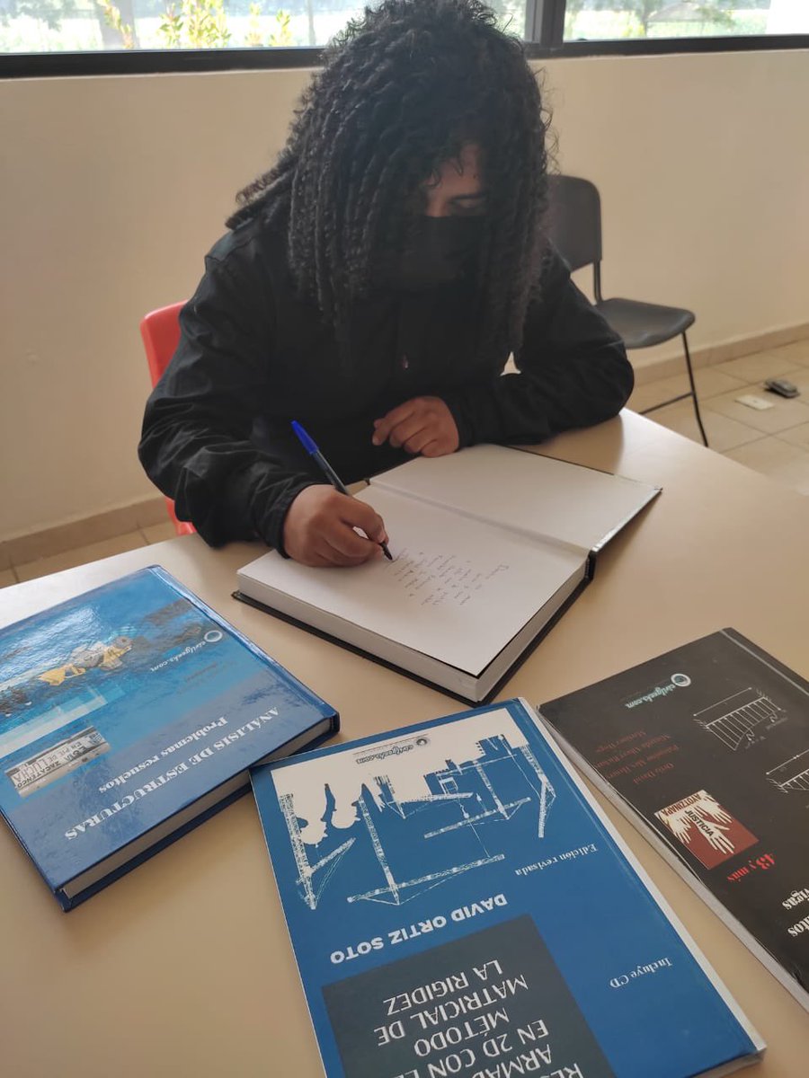 ITIztapalapa3's tweet photo. #Orgulloi3
Felicitamos al 𝗗𝗿. 𝗗𝗮𝘃𝗶𝗱 𝗢𝗿𝘁𝗶𝘇 𝗦𝗼𝘁𝗼 por su destacada participación con la conferencia en el marco del evento "Semana de la construcción" en la Universidad Politécnica de Francisco I. Madero , Unidad Académica Metztitlán, Hidalgo.
#TecNM https://t.co/HVAkAPNck2