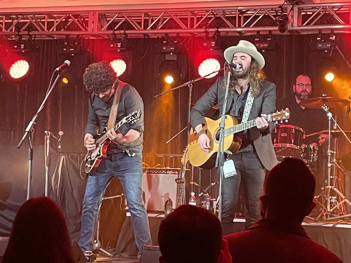 I feel like I’m at least a couple years late to the party. But <a href="/waitemusic/">Andrew Waite</a> is next level. Unreal set at @eastcoastmusic week. So, SO good.