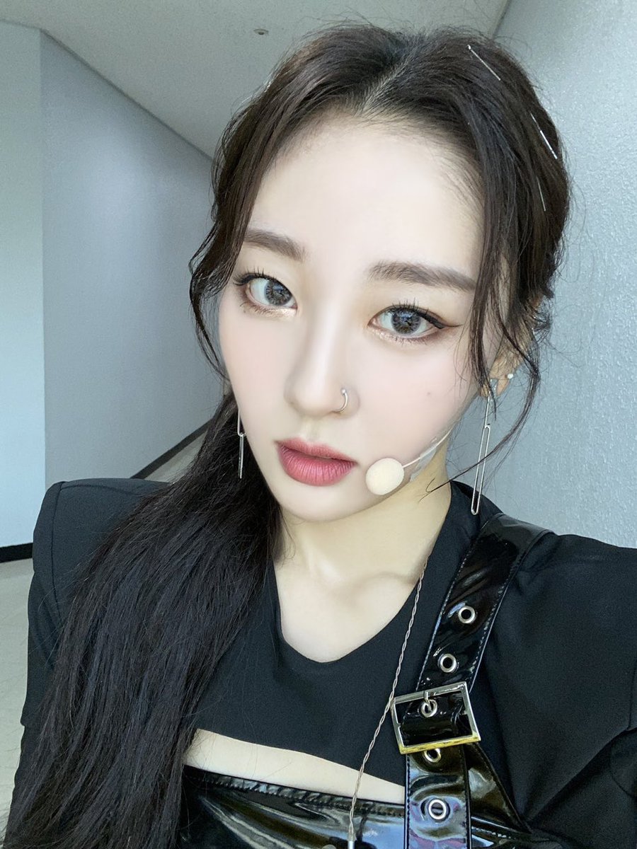 bltarchive's tweet image. [LOONA] Yves