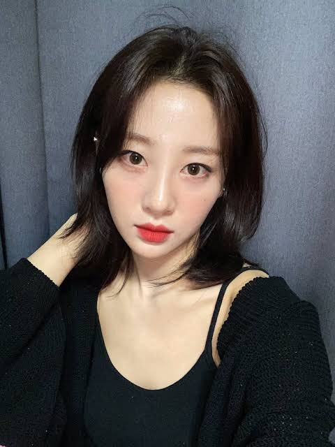 bltarchive's tweet image. [LOONA] Yves