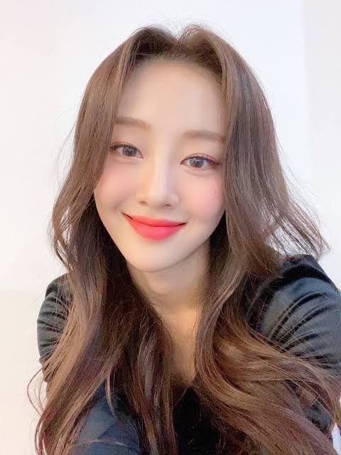 bltarchive's tweet image. [LOONA] Yves