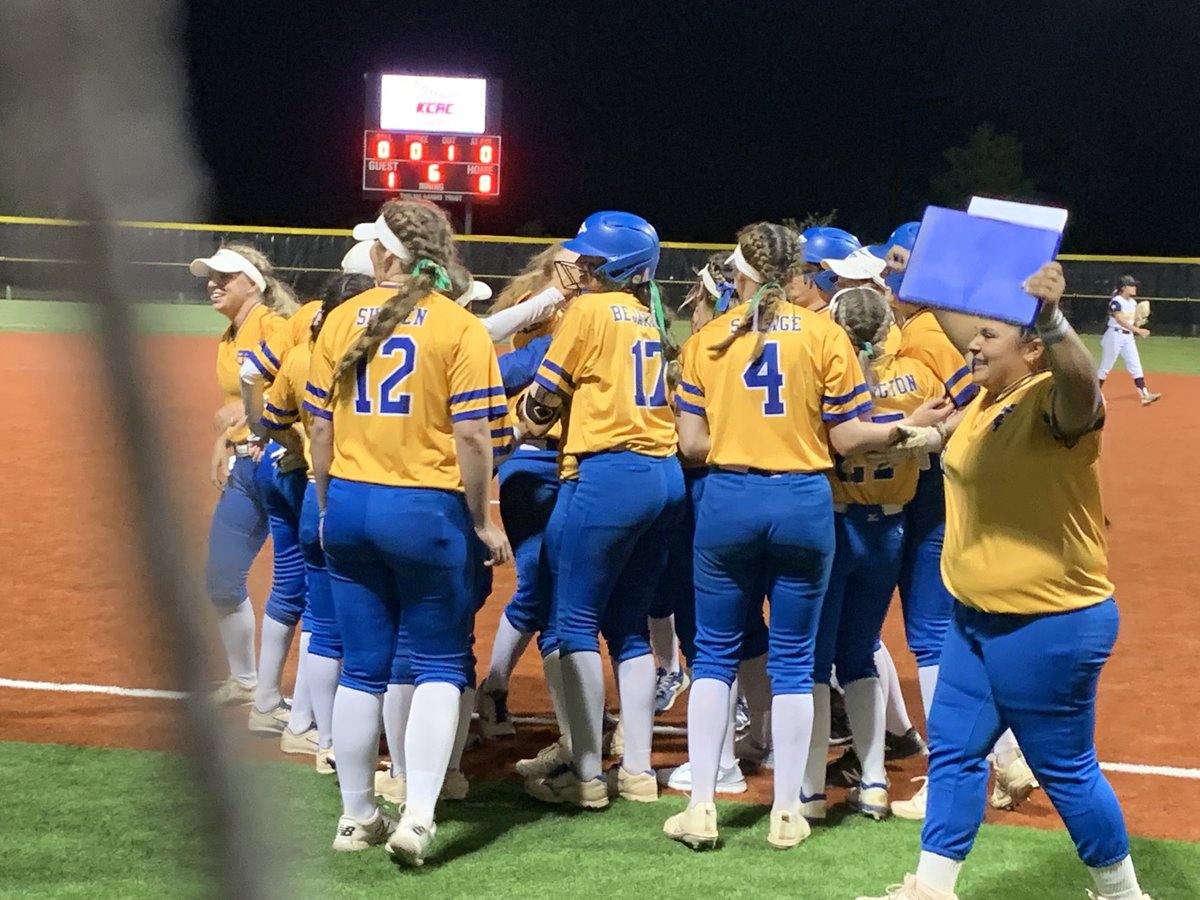 Lady Jays come back and win game 2 on the day! Tabor defeated OKWU 9-1! Next game is Saturday (tomorrow) at noon versus Ottawa. GO TABOR!!