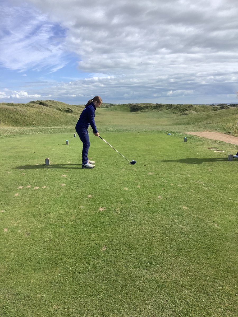 IanVibertgolf's tweet photo. The @MillfieldPrep golfers played on the beautiful Channel course @BurnhamBerrow this week in a friendly v @SidcotSchool. Some great golf played by both sides with a final score of 3.5 - 0.5 to Millfield @MPS_Sport #linksgolf #closegames https://t.co/PIg2RS2UWG