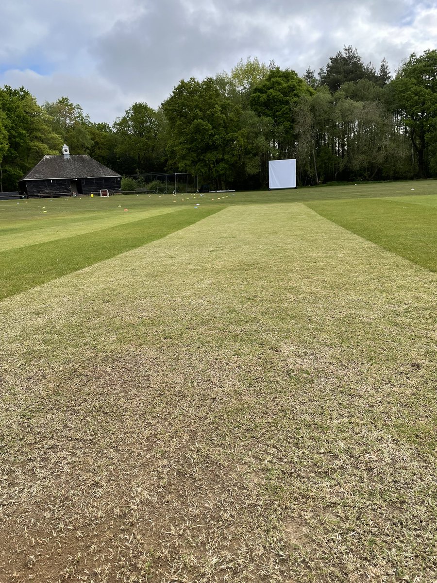 Good luck to our league time today, 1st home league match of the year. Come and support them, our sponsors ACS are! <a href="/ianmiltoncp/">Coaching Centred Leadership</a> @PirbrightSchool <a href="/graynics/">Gray-Nicolls</a>