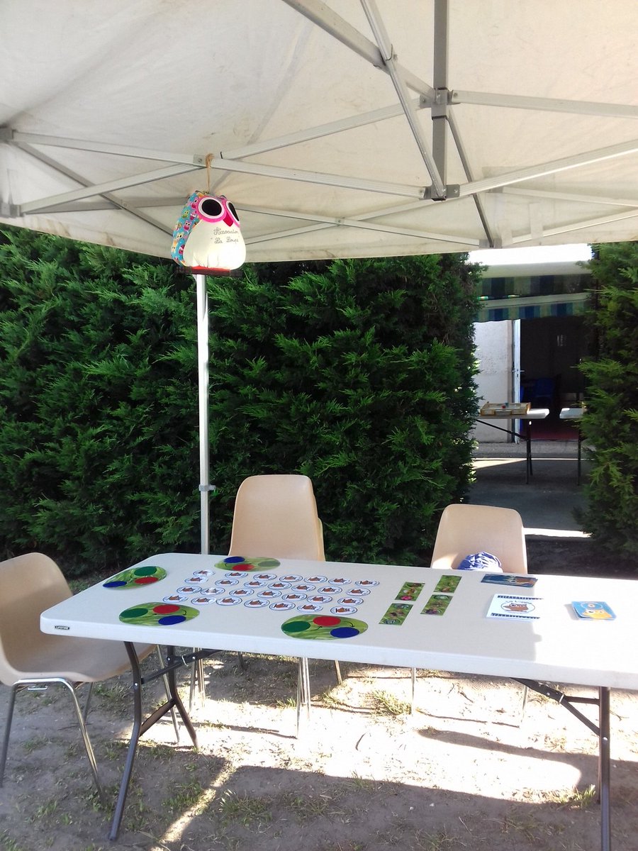 assolaloupe's tweet photo. On est prête à vous accueillir au Ludiday organisé par le Centre LudiLoisirs de Talence 😀 
Venez découvrir la biodiversité de nos jardins à travers un jeu de memory 😉
#jeux #sciences #médiation https://t.co/fvt4OMPDri