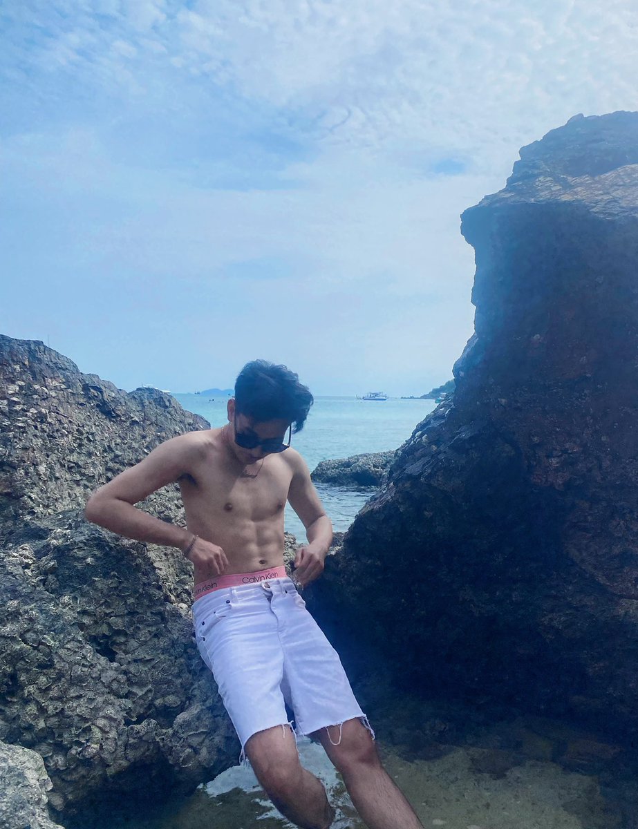 KhrueamiS's tweet photo. รอติดตามผลงานนะครับ 🏝💦 https://t.co/Upt00kn6Ak