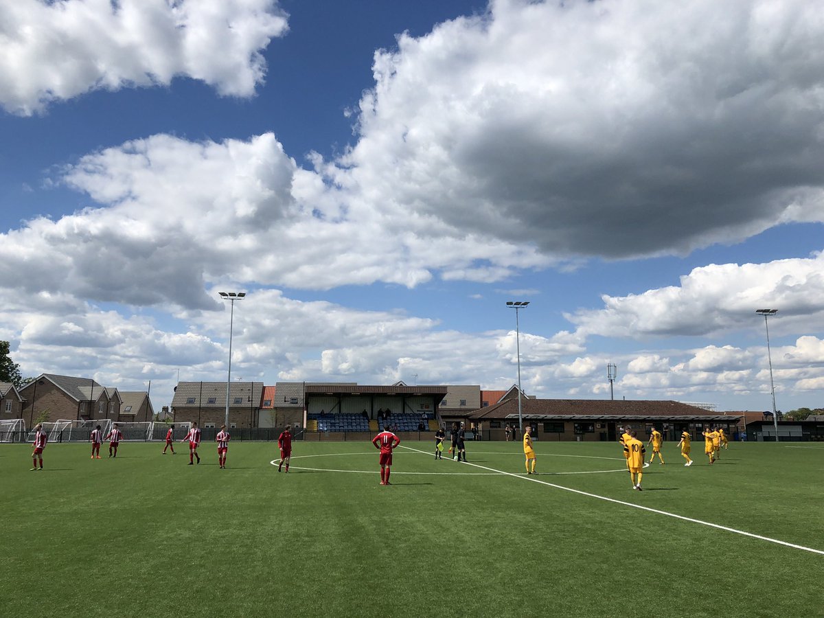coldhamsdonsfc's tweet photo. This Sunday we face @RoystonUtd_RUFC in the final of the Mick Pocock League cup🏆.

10.30 kick off at @NewmarketTownFC 

Come along and support the lads!⚽️

@chrisabbott33 @CambsFA @squeezefootball @CambsLeague https://t.co/vrIzEVkbWg