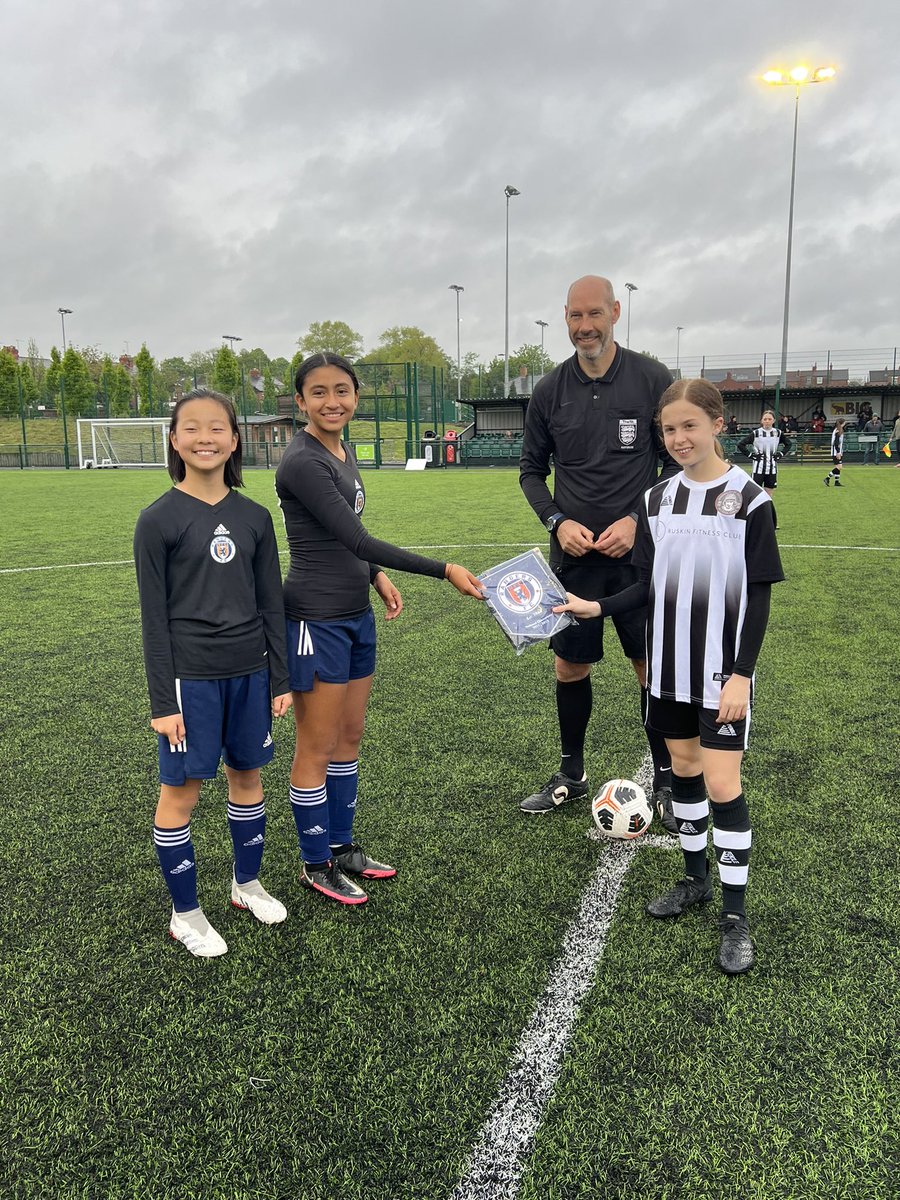 KnowsleySaints's tweet photo. The 🌧 came &amp; the 🌧 mostly stayed but what a game of ⚽️!

Massive thank you to California’s @RangersFCSoCal u14s 🇺🇸 for last night’s warm-up game before we head to our national final @stokecity!

We hope you enjoyed your hamper of 🇬🇧 chocolate, snacks &amp; goodies! 

#WeAreKSH🖤🤍 https://t.co/gVzhnB23H2