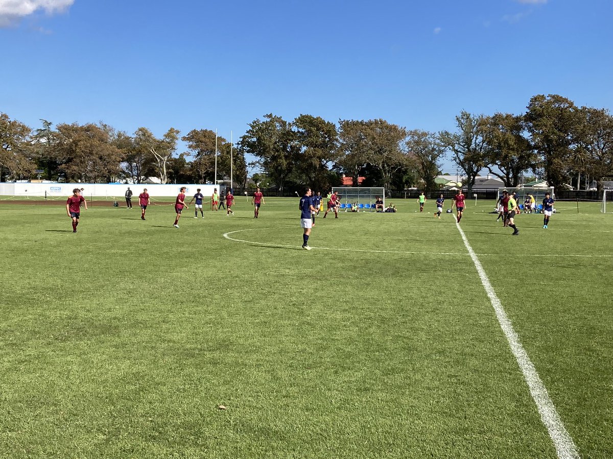 KingsC_Football's tweet photo. Our 1st XI Boys ⚽️ team opened their Senior A1 season at @KingsCollegeAk today and suffered a narrow ⚽️⚽️-3 loss to Waitakere College https://t.co/obtK2JUZfa