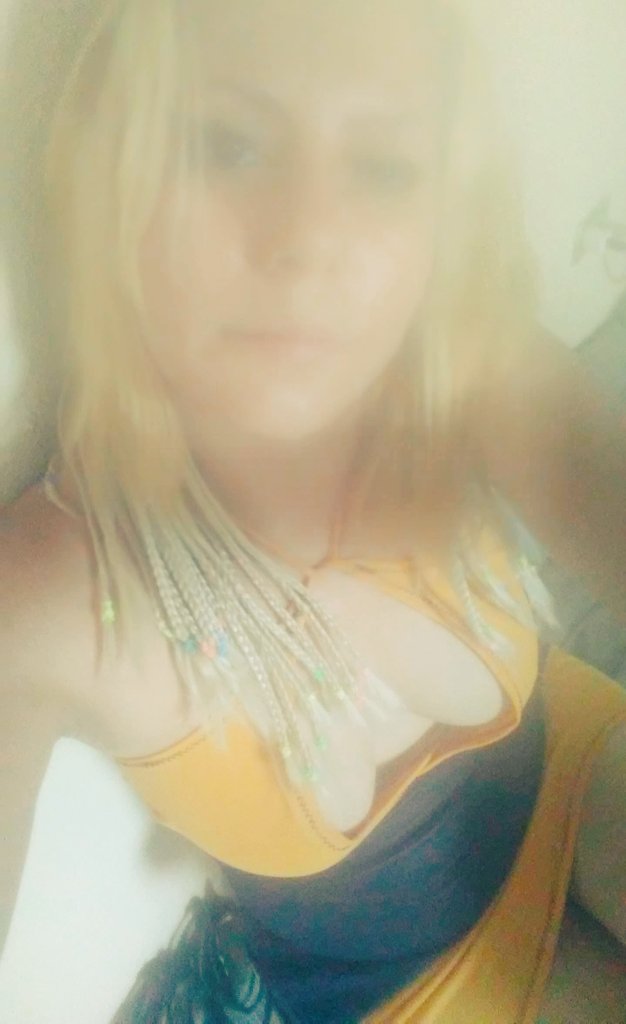 ZulemaEscort's tweet photo. Hasta la cámara se empañó con el calor que hace, tengo sed 🥵 quien 🍺 MD https://t.co/MvzuK7dR15