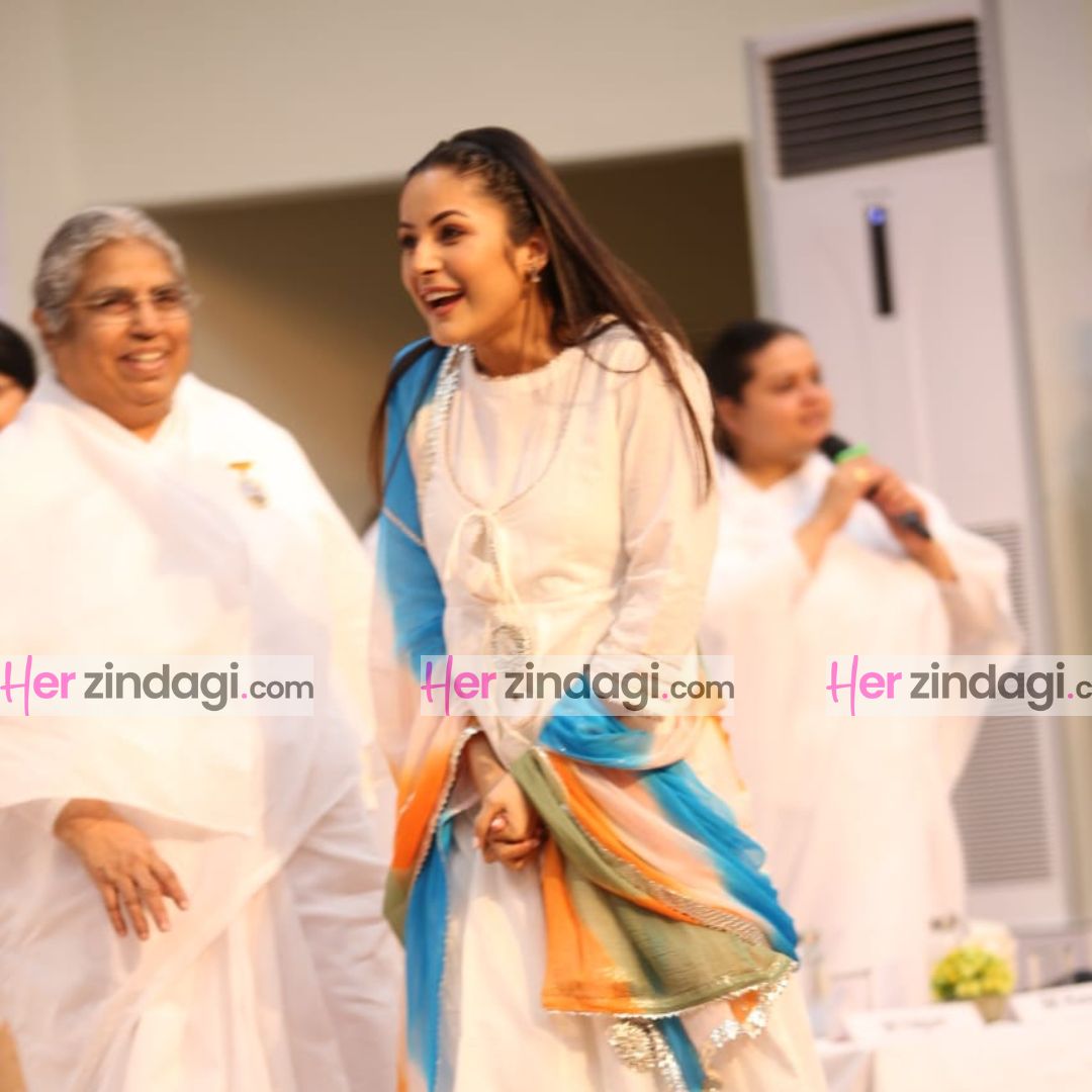herzindagi's tweet photo. In Pics | Shehnaz gill gets clicked at #BrahmaKumaris Campaign for empowerment of girl child in Haryana.

#ShehnaazGiII https://t.co/vG1iIpsU31