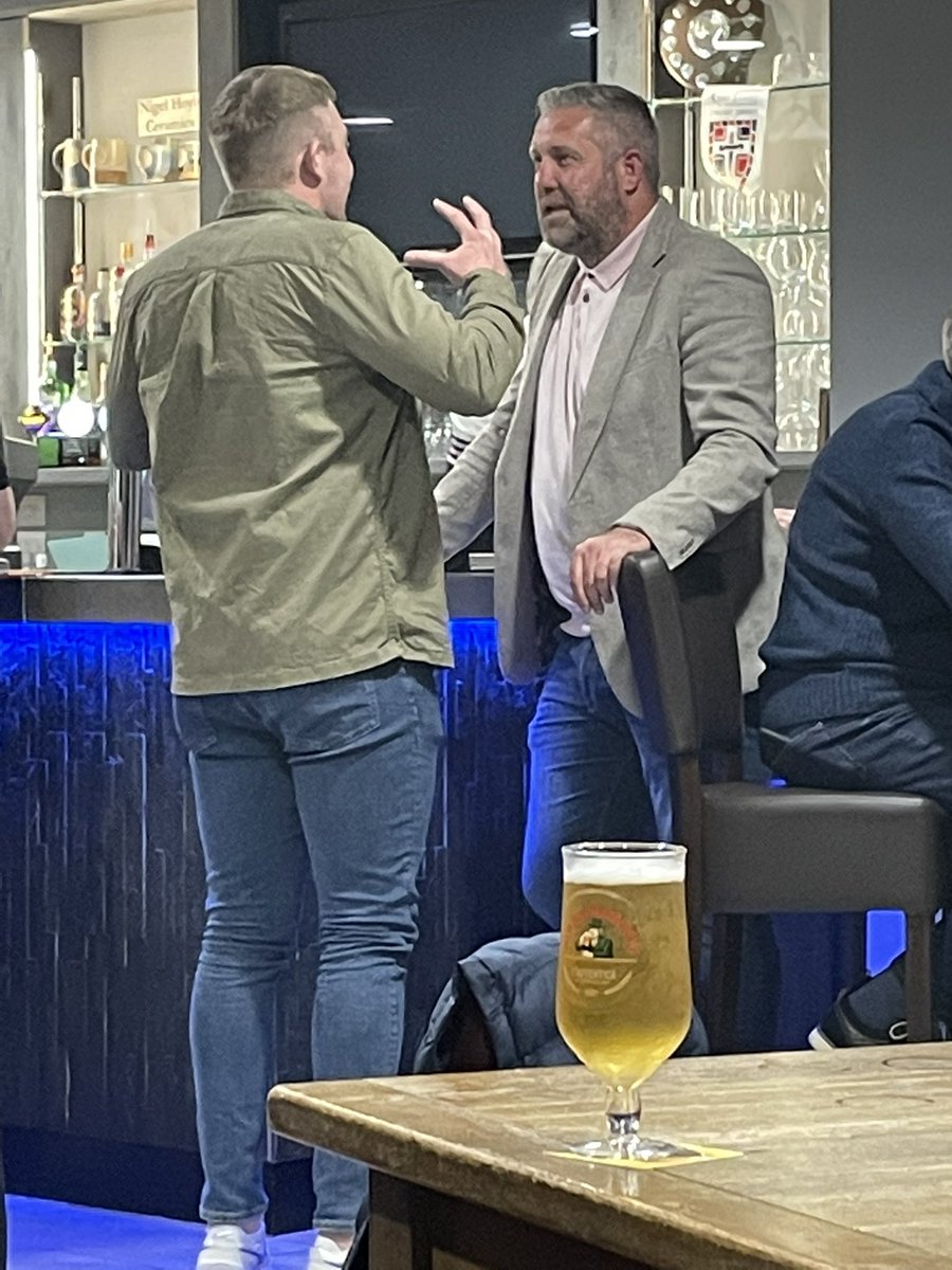 ShepleyFootball's tweet photo. 🐏Brilliant night with @Parky08 was a class act all evening!! Big thank you to @ShepleyCricket and @smglover3121 for the hospitality and hard work.  Anyone looking for an after dinner speaker would highly recommend top bloke🐏 https://t.co/BFww3mVp4b