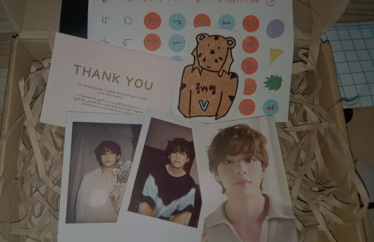 jkthvxnte's tweet photo. it's taebear! Thank you for selling, @babiemochiiiii! Thank you for also fulfilling my request by making taekook pola! Also, thank you for the secure packaging and additional freebies! @jeonparrk_ #fromkeyra 💜 https://t.co/k5Wd8bzhBK