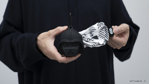 straightpress's tweet photo. サッと取り出しクシャッとしまう!エコバッグ「Pebble/ ダース・ベイダー」登場
▼記事はこちら↓
https://t.co/gtlBG2g5NQ
ただの道具としてではなく、環境にやさしい選択肢の中で、エコバッグをファッションと共に楽しんでみてください。@straightpress
#KoHT https://t.co/qUNDLuy9mx