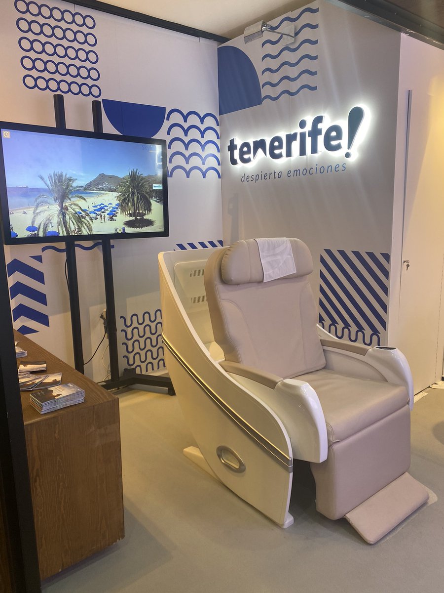 CastherLaura's tweet photo. Y por otro lado el público que busca experiencias más selectas.
Además, #Tenerife cuenta con un stand boutique que los asistentes al Open pueden participar en el juego interactivo:
🛫💺El vuelo de las emociones
#TFCool | #Gaming | #TurismodeTenerife
https://t.co/uG2rTi5eiB https://t.co/k2LXA4OBzs
