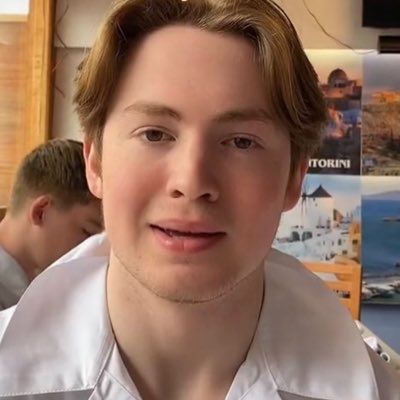 KwtPee's tweet photo. YES YOU ARE MY OXYGEN RIGHT NOW @kit_connor 🥹🥹
#NewProfilePic https://t.co/wpCsJGQVz0