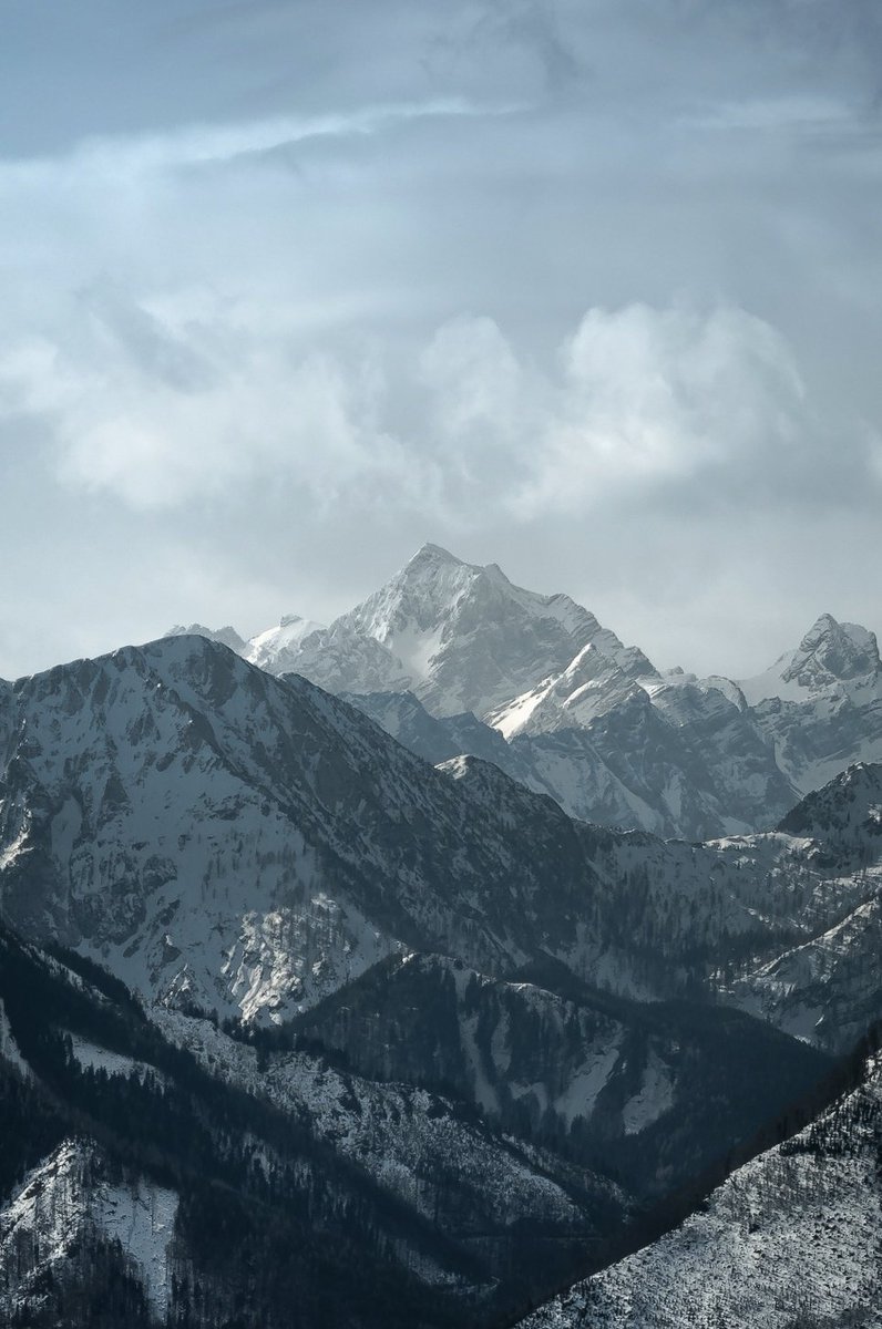 GaetanoScalfidi's tweet photo. It's still winter on the high peaks.
#landscapephotography #hikingadventures
#mountaineering https://t.co/KOvZcXrGBk